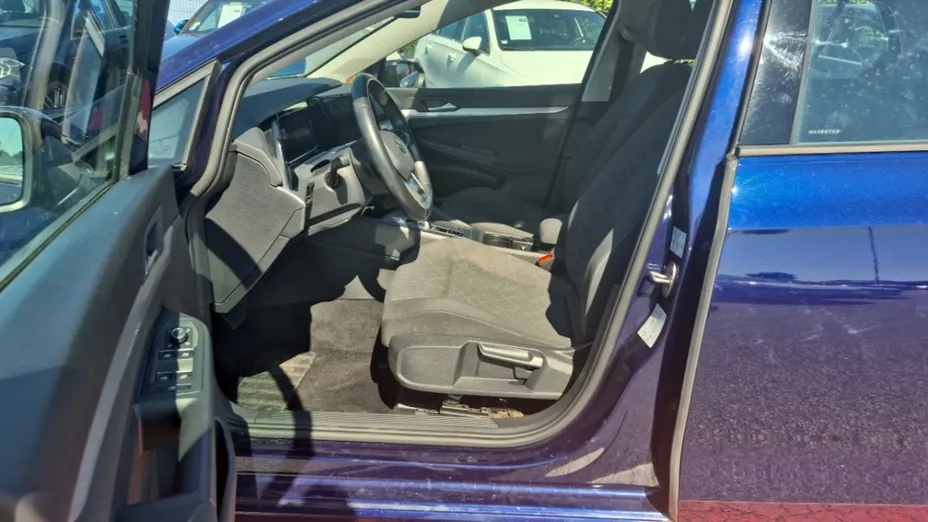 Volkswagen Golf -