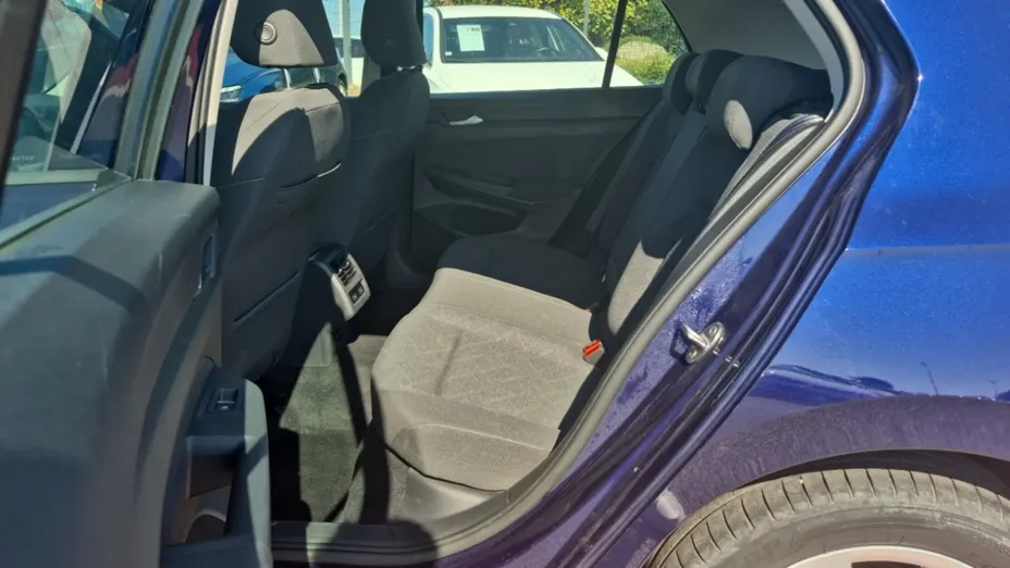 Volkswagen Golf -