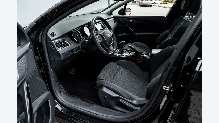 PEUGEOT 508 -