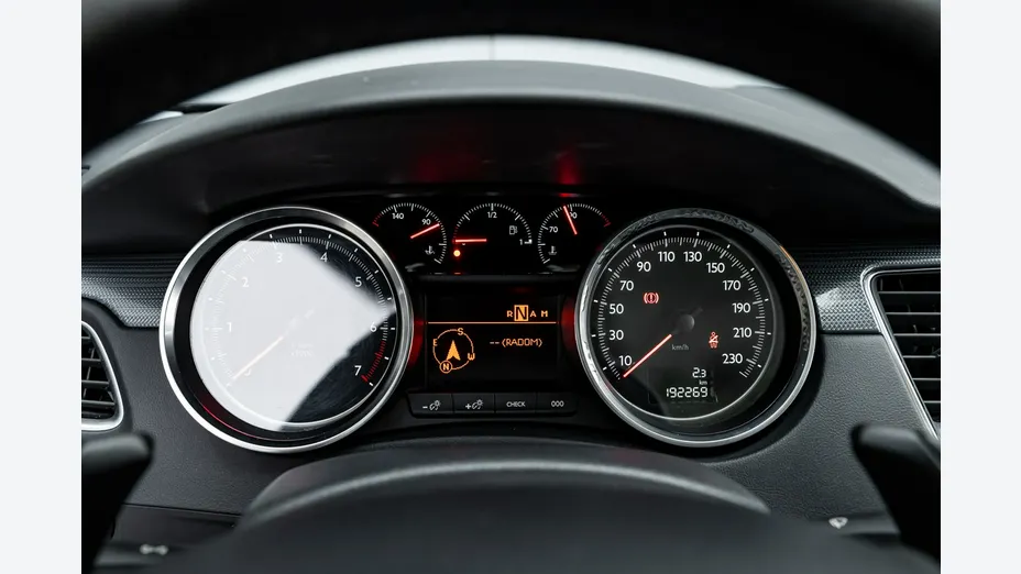PEUGEOT 508 -