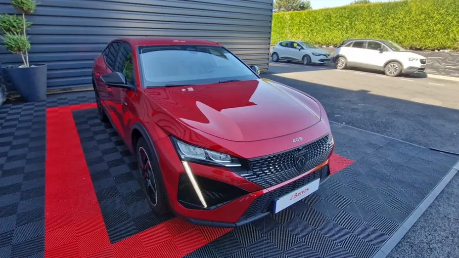 PEUGEOT 408 -