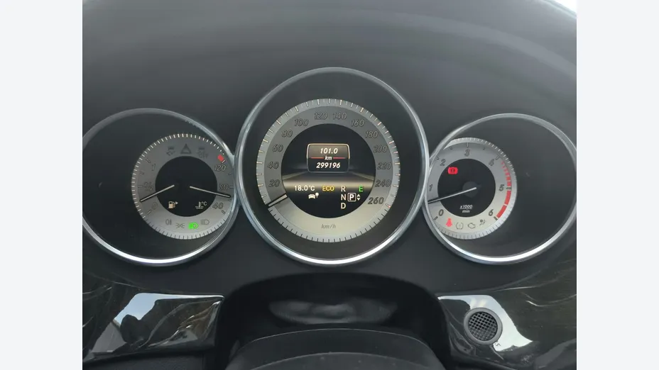 MERCEDES-BENZ CLS -