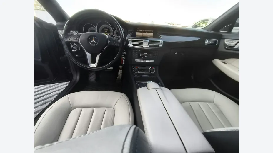 MERCEDES-BENZ CLS -