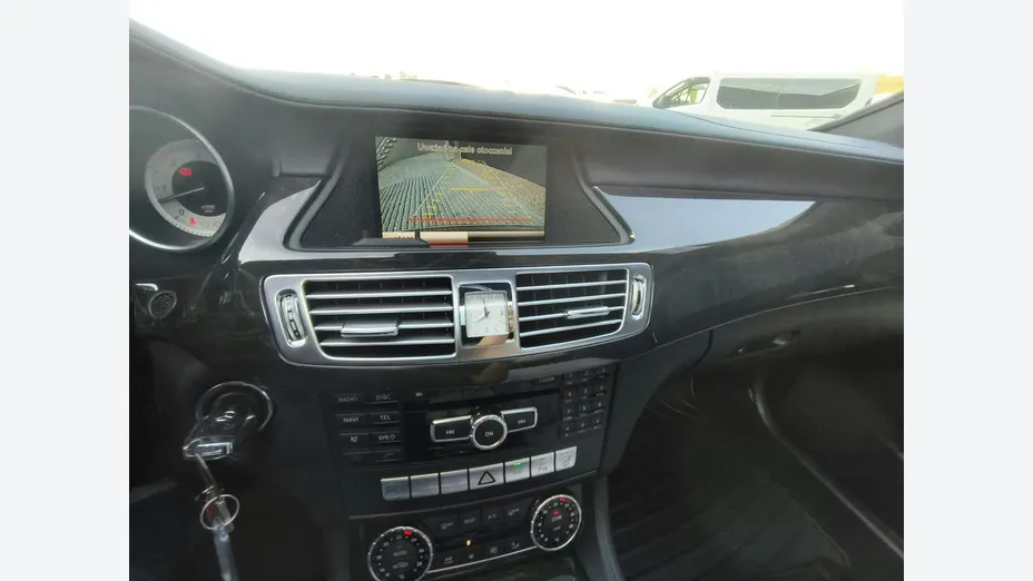MERCEDES-BENZ CLS -