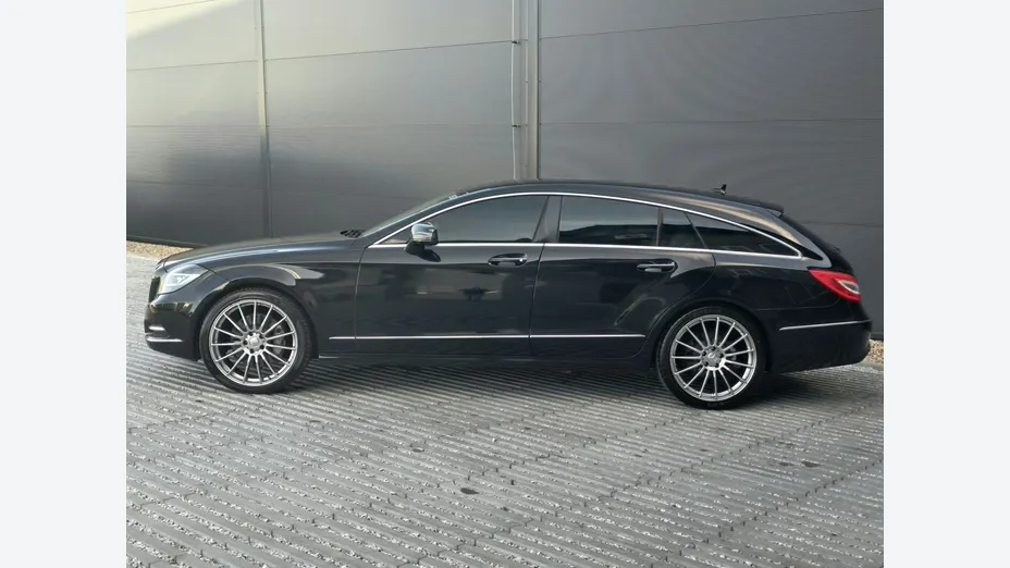 MERCEDES-BENZ CLS -