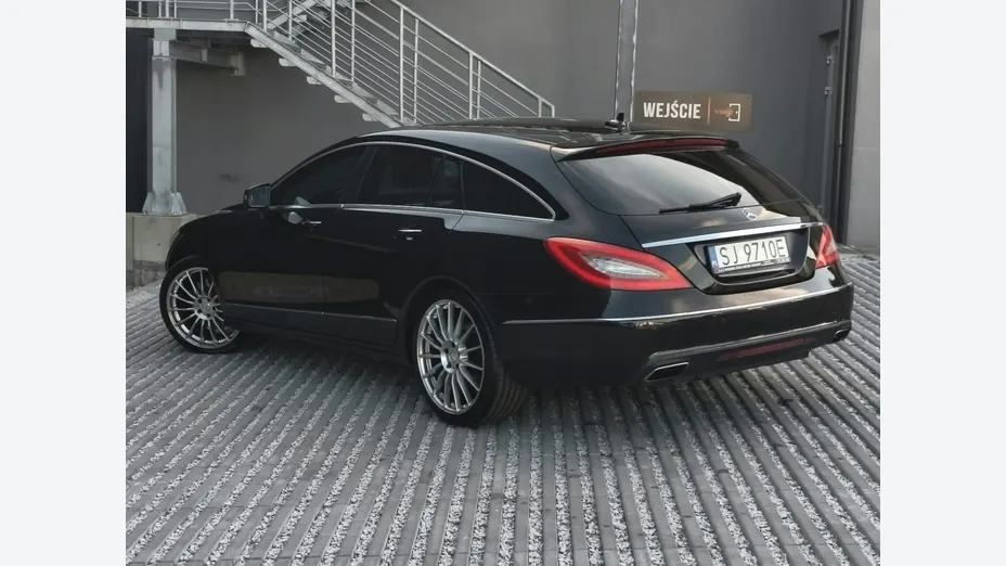 MERCEDES-BENZ CLS -