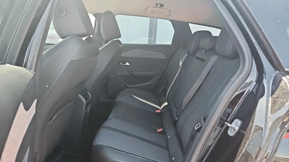 PEUGEOT 308 -