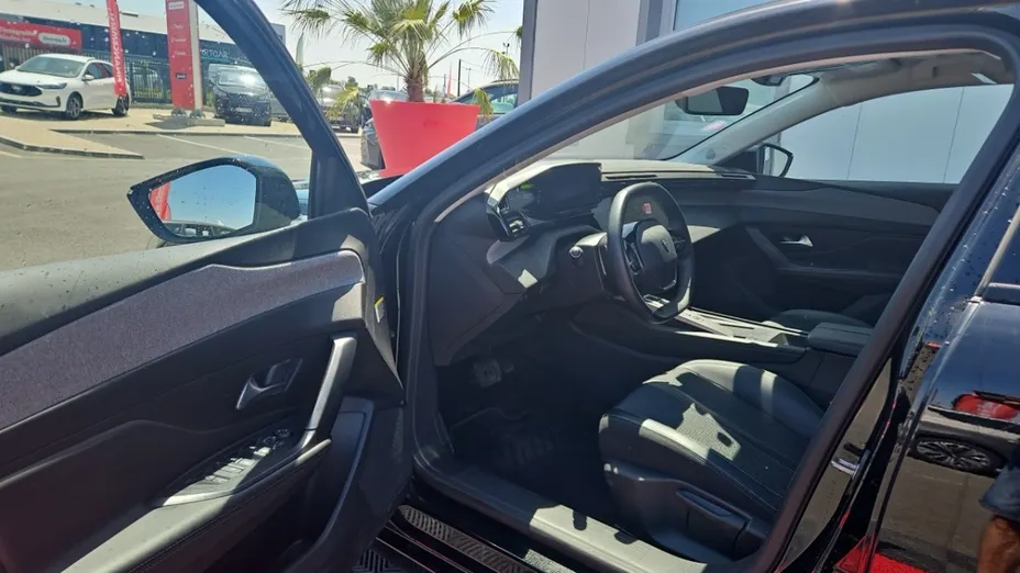 PEUGEOT 308 -