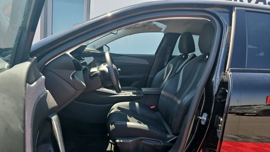 PEUGEOT 308 -