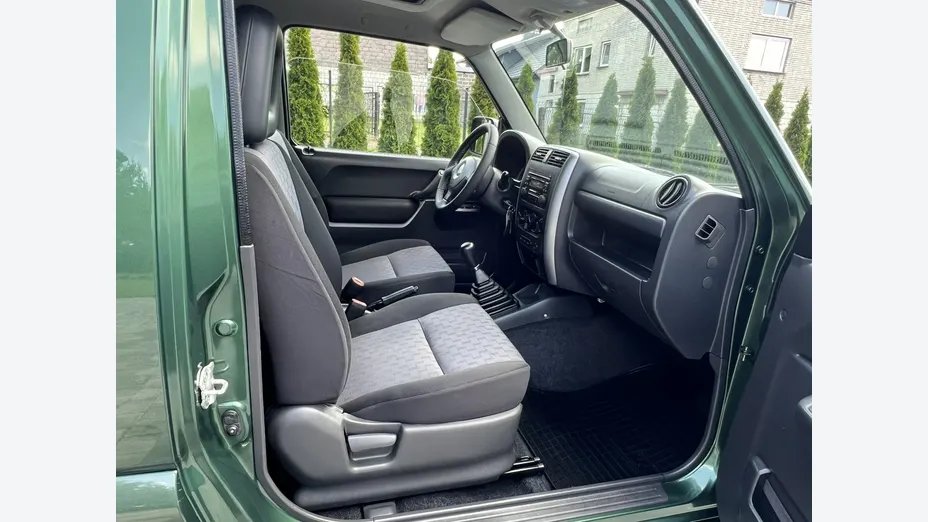 SUZUKI Jimny -