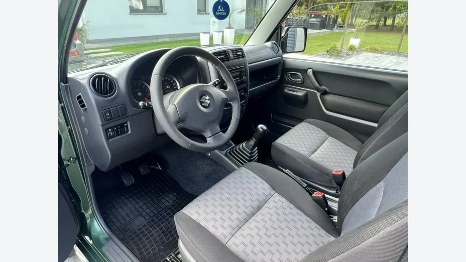 SUZUKI Jimny -