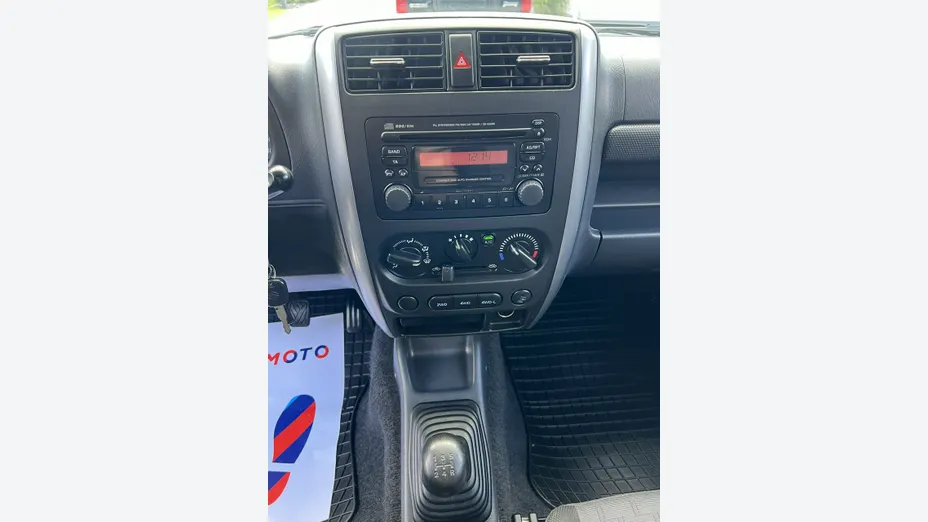 SUZUKI Jimny -