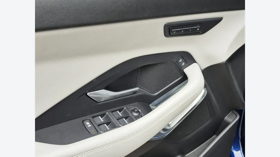 JAGUAR E-Pace -