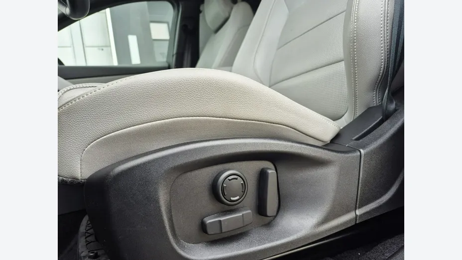 JAGUAR E-Pace -