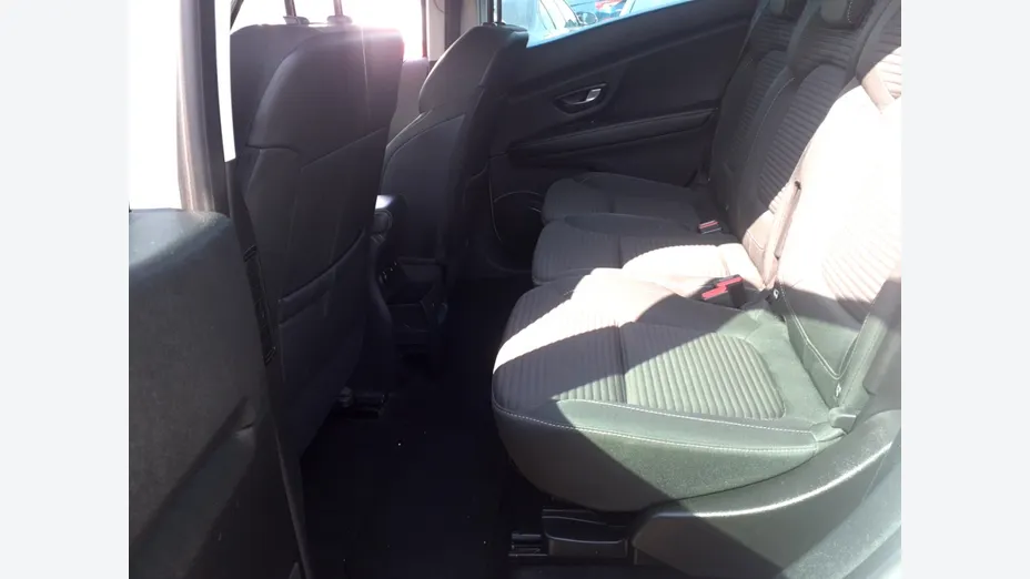 RENAULT Scenic -