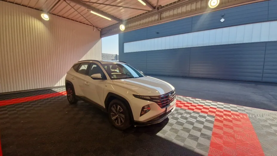 HYUNDAI Tucson -