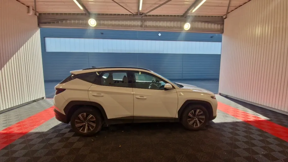 HYUNDAI Tucson -