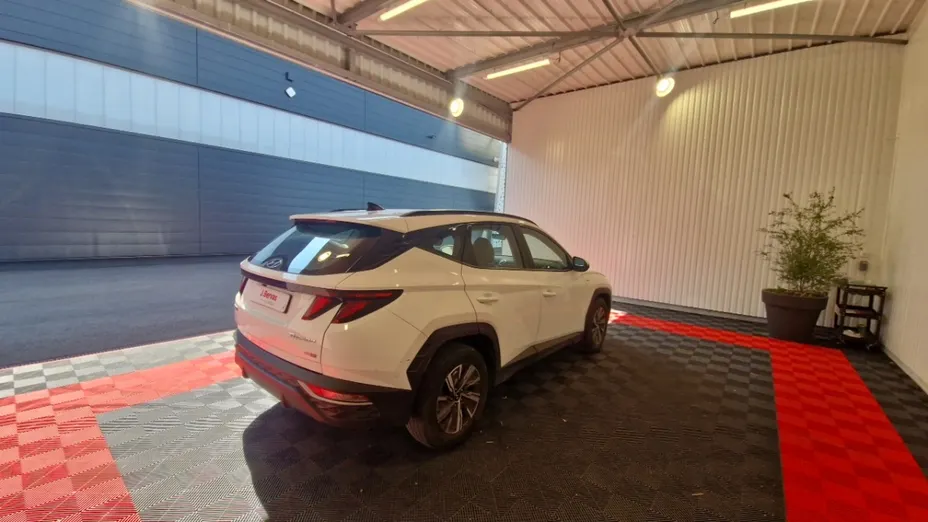 HYUNDAI Tucson -