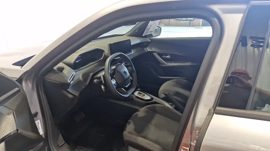 PEUGEOT 2008 -
