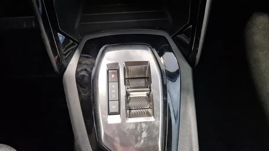 PEUGEOT 2008 -