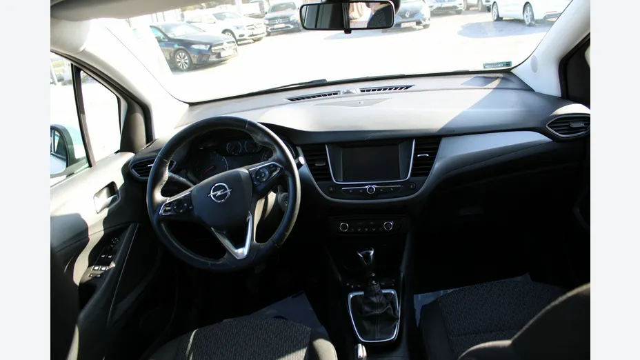 OPEL Crossland X -