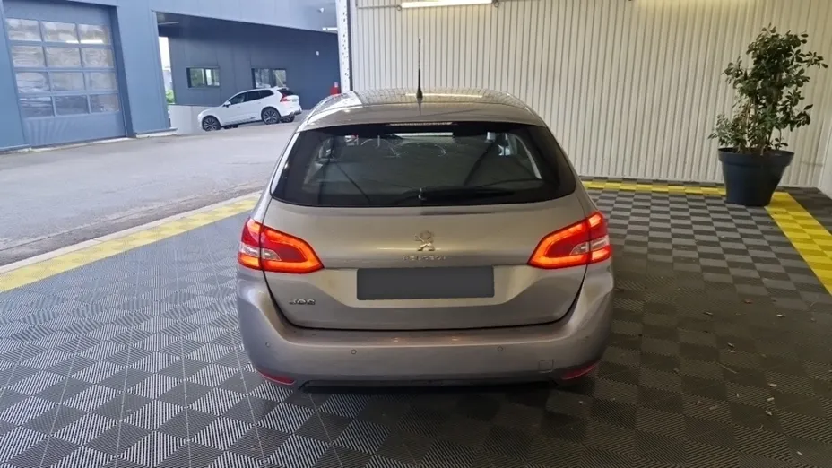 PEUGEOT 308 -
