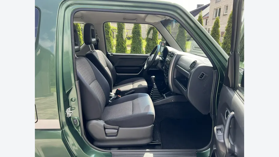SUZUKI Jimny -