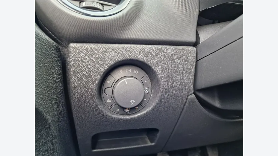 OPEL Corsa -