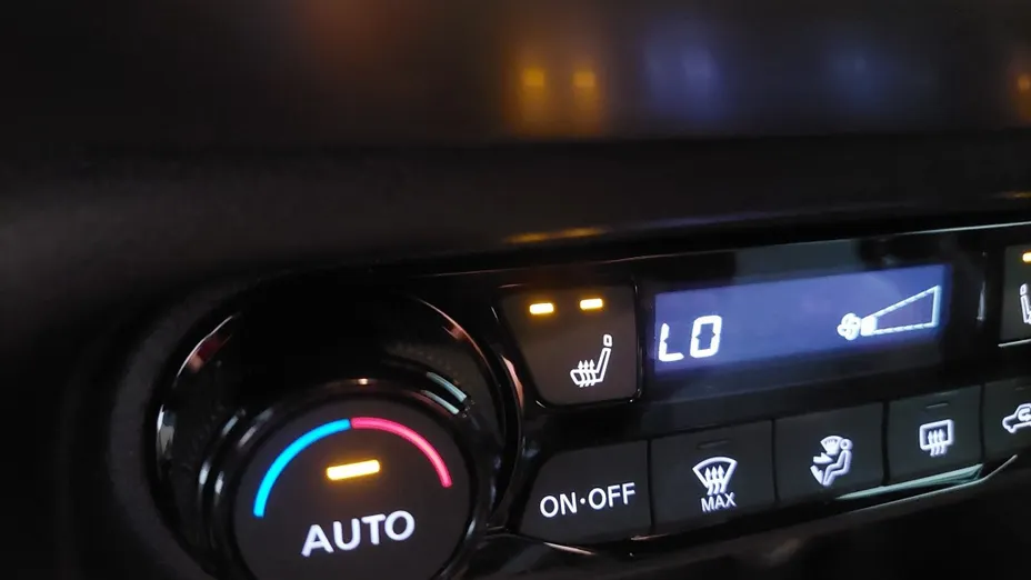 NISSAN Juke -