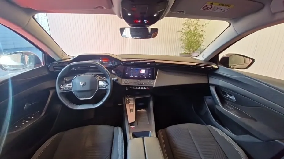 PEUGEOT 308 -