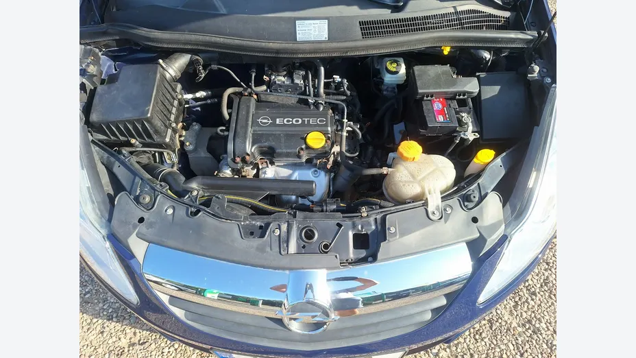 OPEL Corsa -
