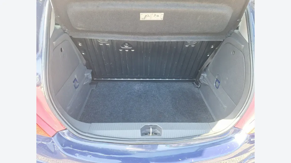 OPEL Corsa -