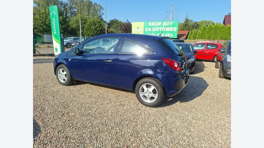 OPEL Corsa -