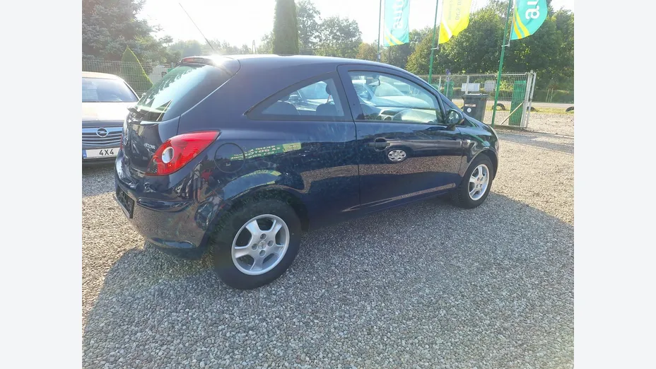 OPEL Corsa -