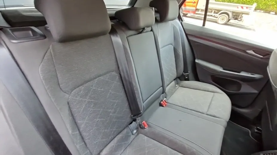 Volkswagen Golf -