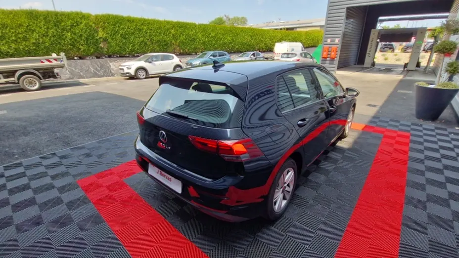 Volkswagen Golf -