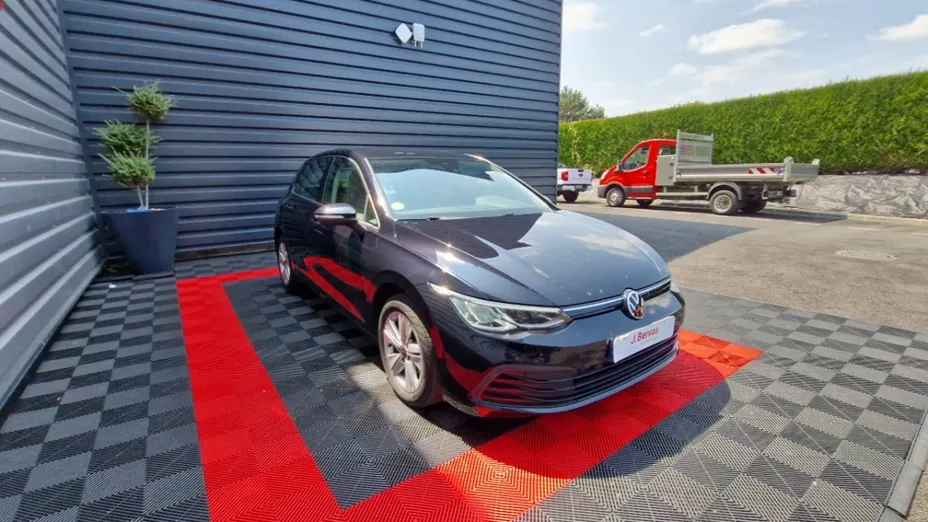 Volkswagen Golf -