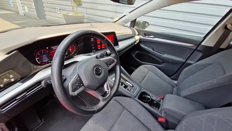 Volkswagen Golf -