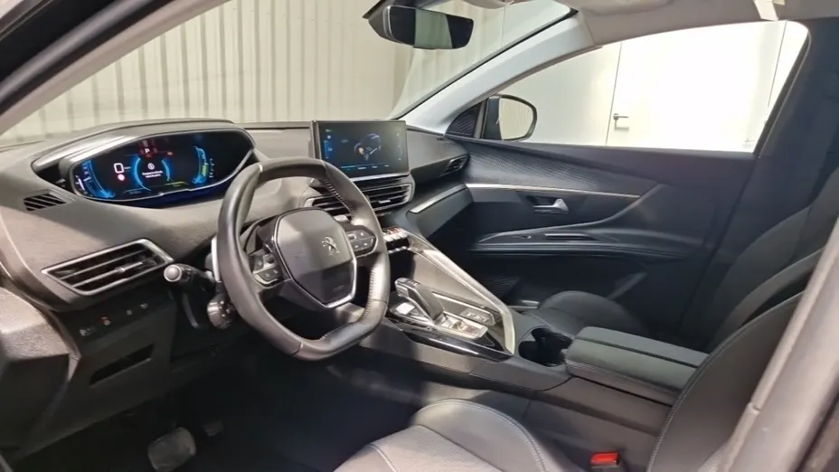 PEUGEOT 3008 -