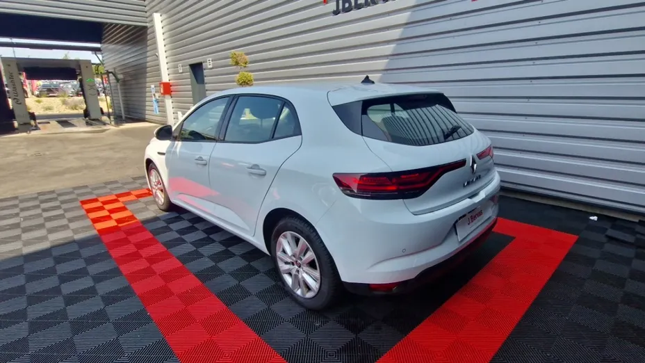 RENAULT Megane -