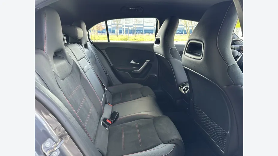 MERCEDES-BENZ A Klasa A 200 AMG Line 7G-DCT