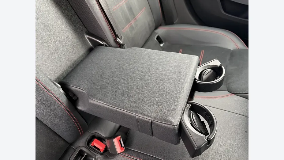 MERCEDES-BENZ A Klasa A 200 AMG Line 7G-DCT