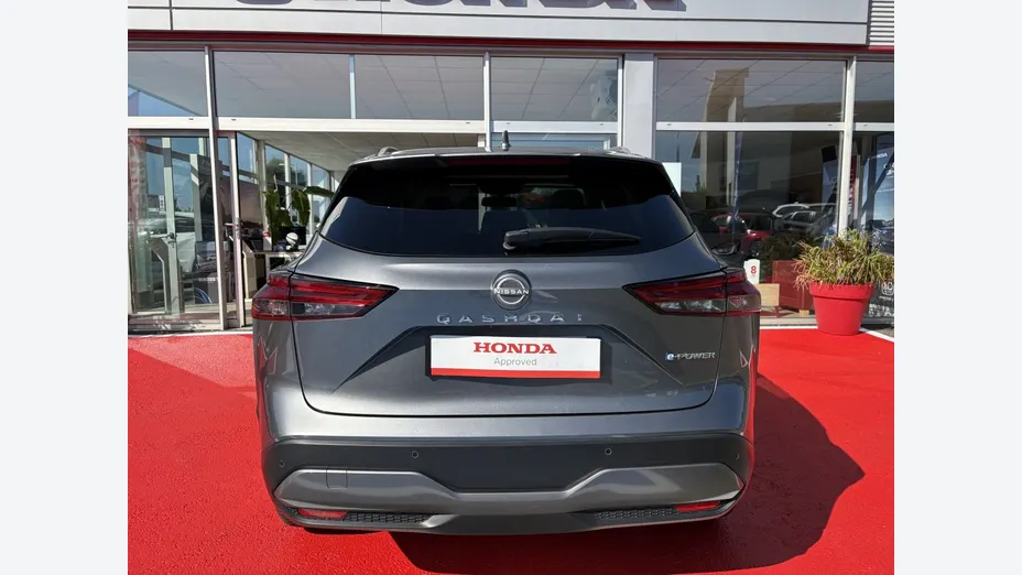 NISSAN Qashqai -