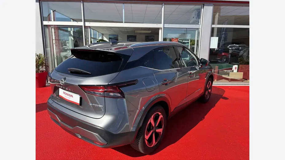 NISSAN Qashqai -
