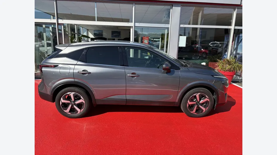 NISSAN Qashqai -