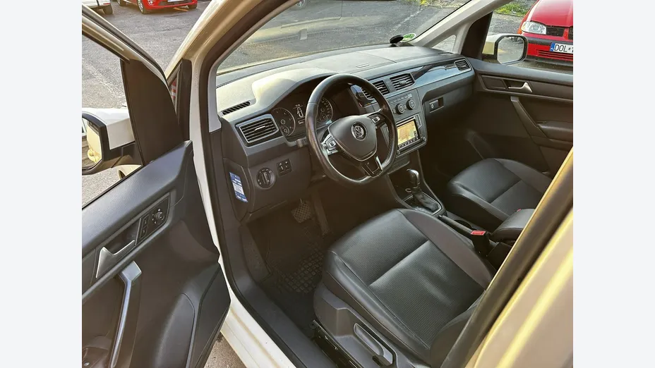 VOLKSWAGEN Caddy -