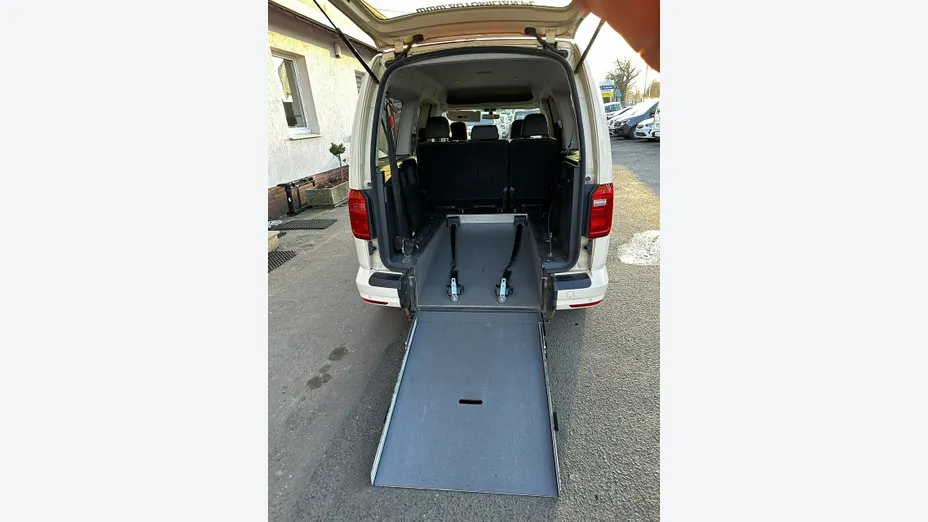 VOLKSWAGEN Caddy -