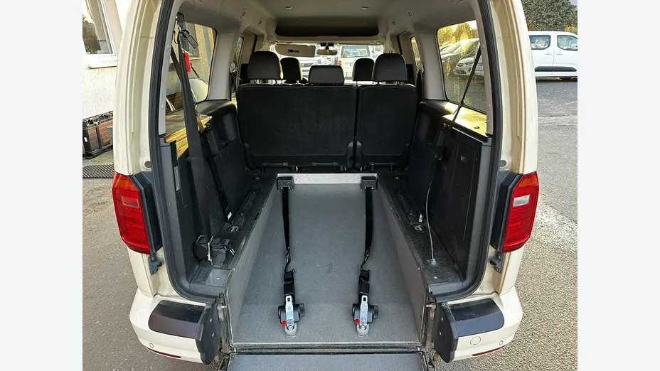 VOLKSWAGEN Caddy -