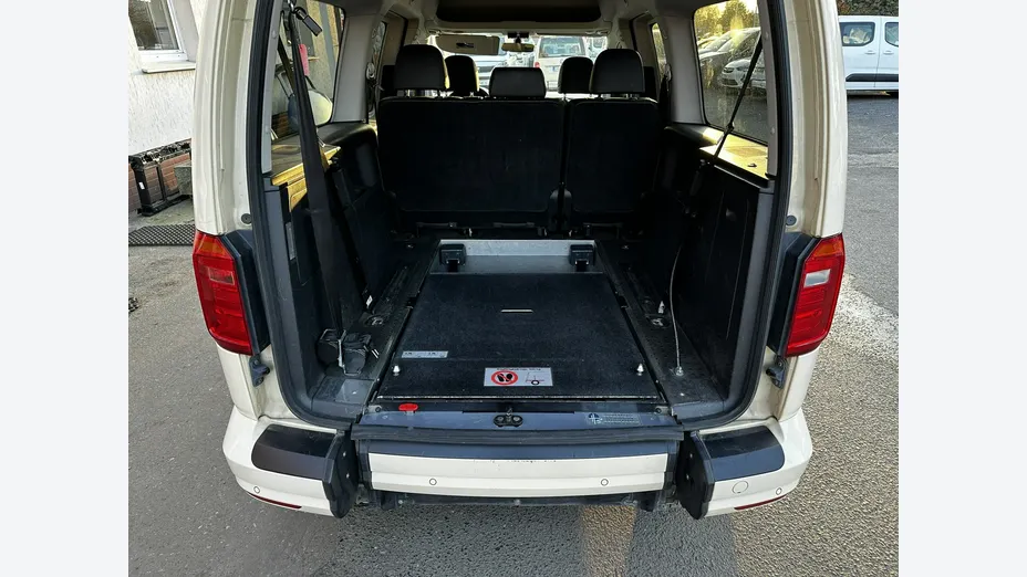 VOLKSWAGEN Caddy -