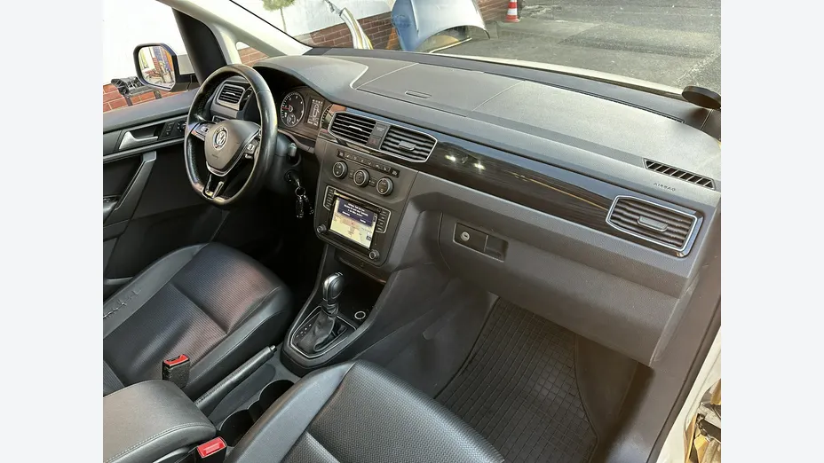 VOLKSWAGEN Caddy -